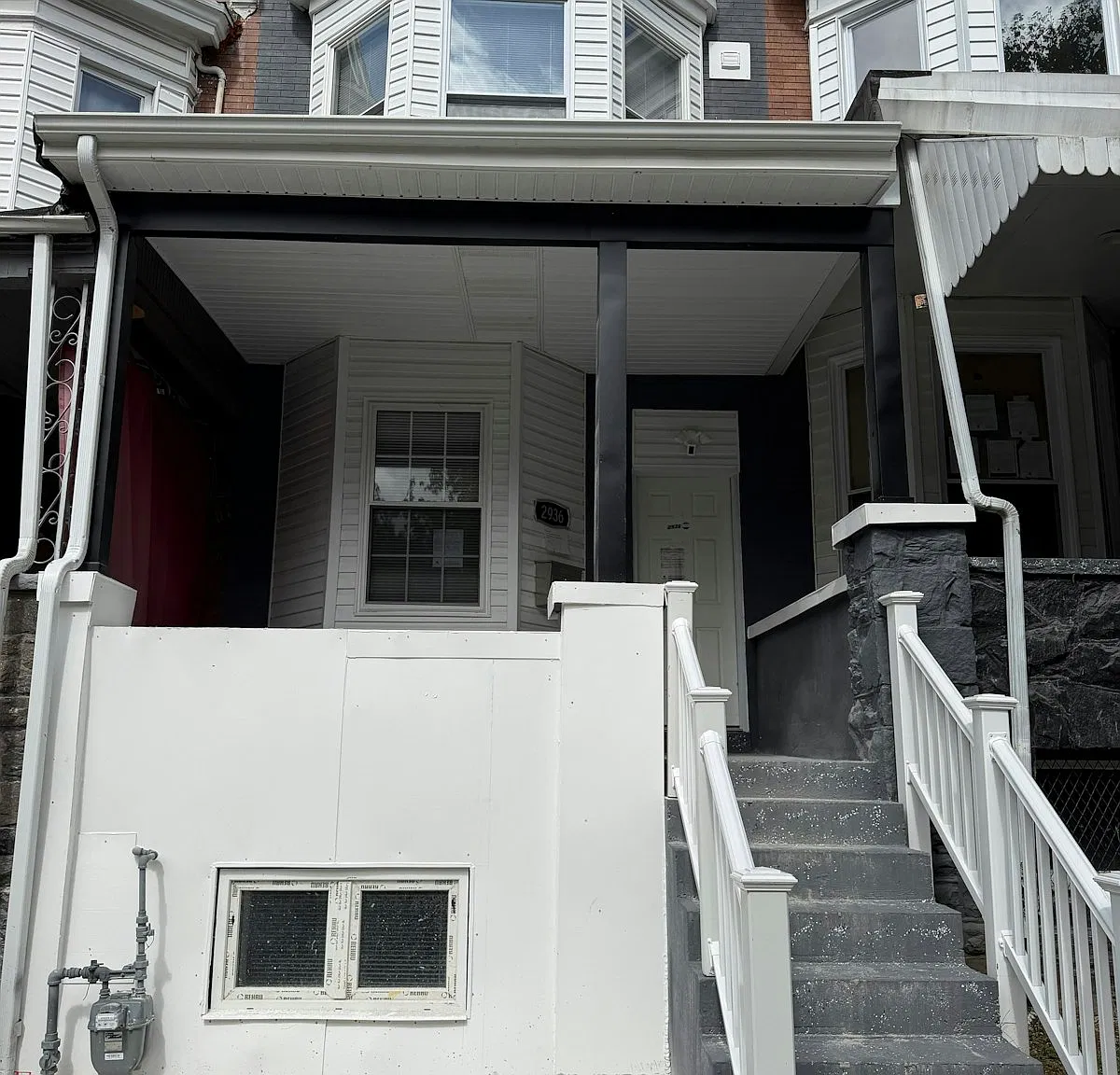 2936 W Mosher St — Photo 1