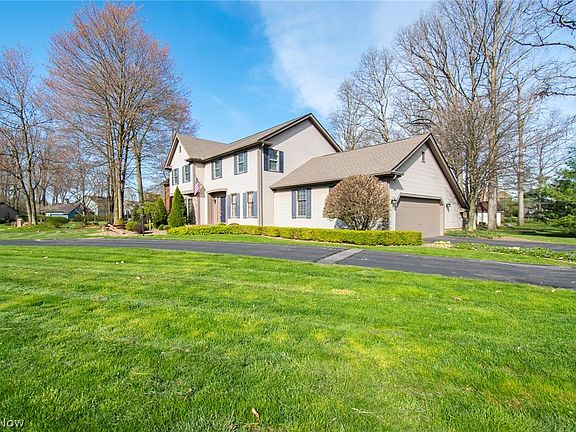 2nd image of 3640 Hummingbird Hill Dr