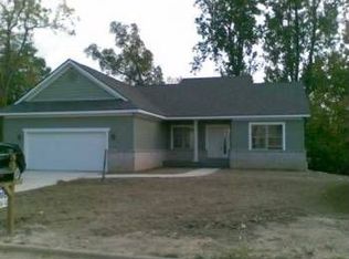 204 Calhoun Ave, Clinton, MI 49236