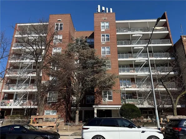 2035 E 7th St APT 3J, Brooklyn, NY 11223