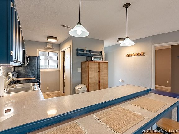 3rd image of 2222 Bittersweet Rd Unit 2C