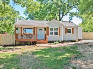 1132 Thompson Ave, Charlotte, NC 28216