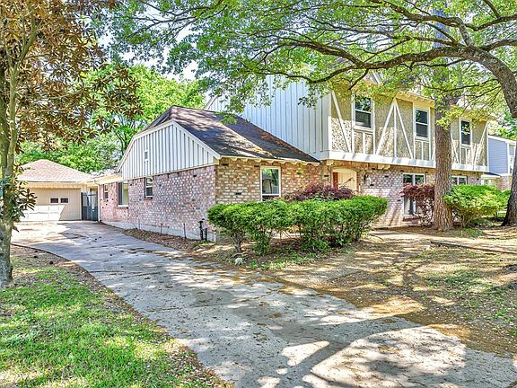 3rd image of 10818 Elmdale Dr