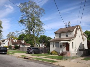 827 Wallace Ave, Baldwin, NY 11510