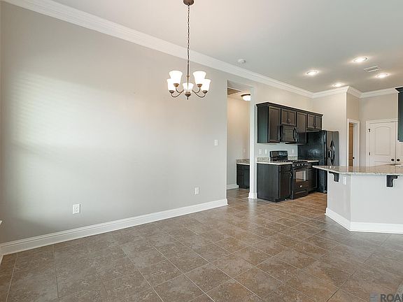2nd image of 23073 Arcwood Dr