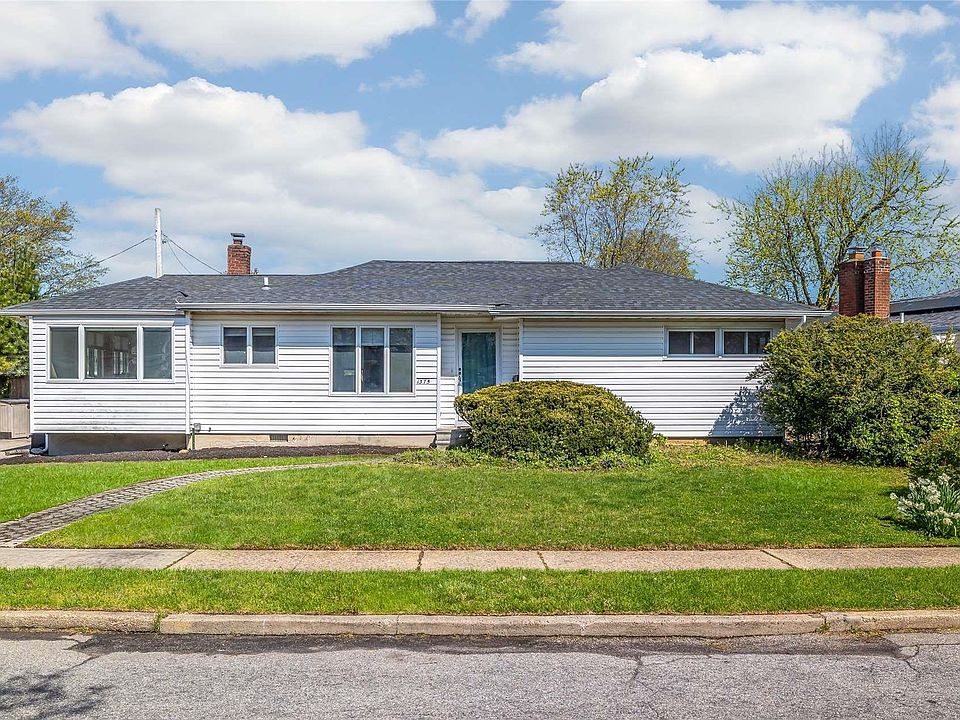 1st image of 1375 Oak Lane