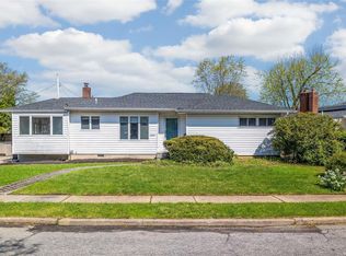 1375 Oak Ln, East Meadow, NY 11554