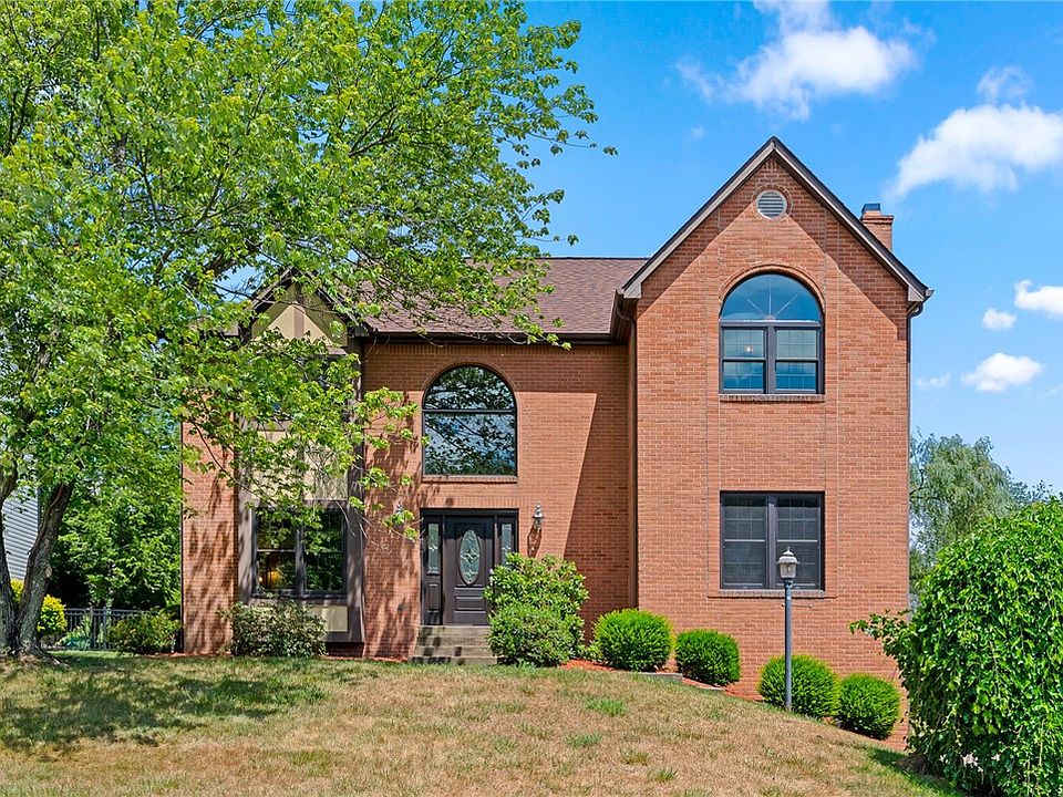 1st image of 402 Cambria Ct