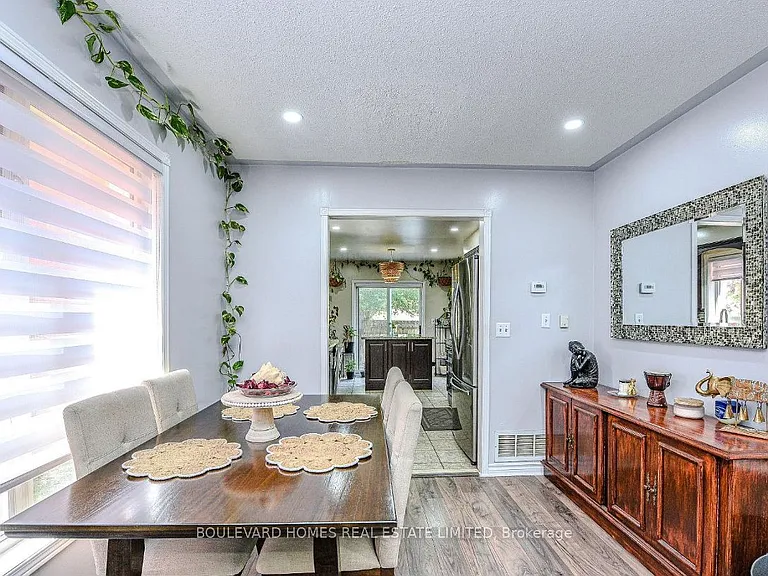 5847 Sidmouth St — Photo 4