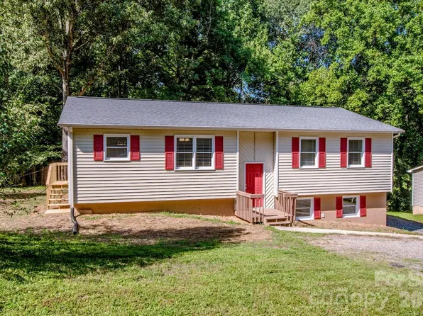612 Sharon Dr, Statesville, NC 28625