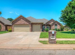 1829 Birchfield Rd, Edmond, OK 73003