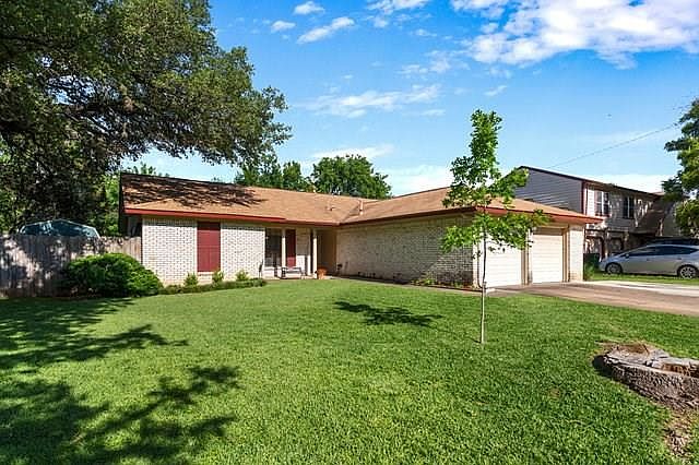 1st image of 1505 Oakridge Dr