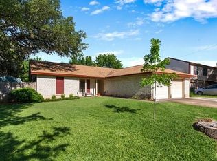 1505 Oakridge Dr, Round Rock, TX 78681