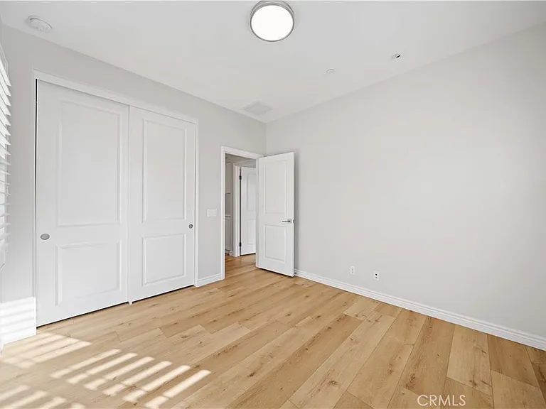 63 Darby — Photo 22