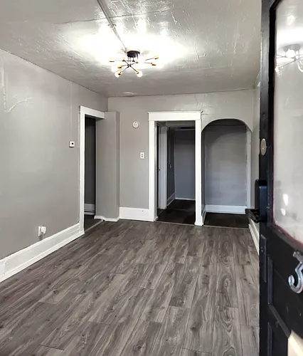 409 Oak Hill Ave #3 Photo 1