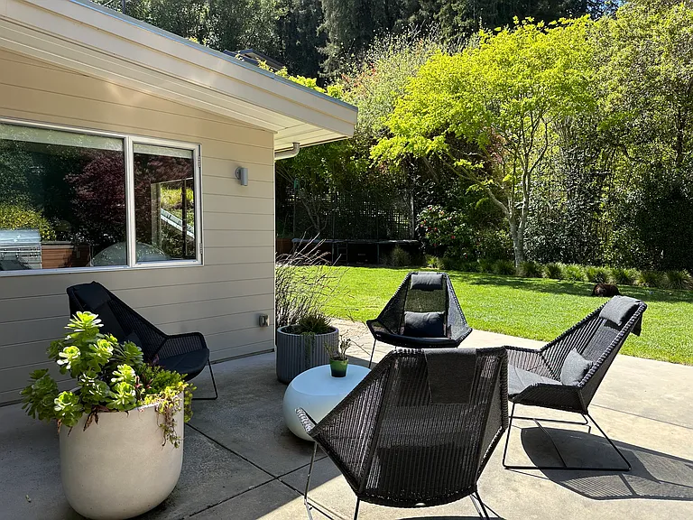 Outdoor seating area
