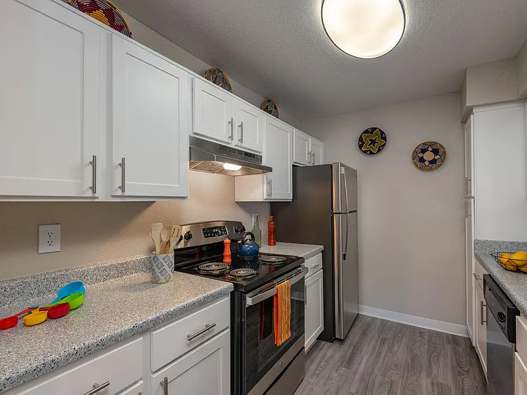 Alvarado — Photo 3