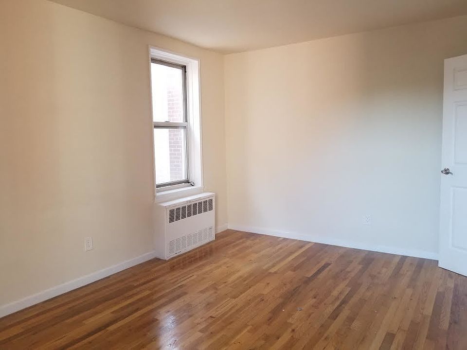 1st image of 14202 84th Dr #87