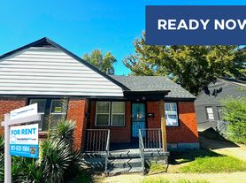 123 Eastview Dr
