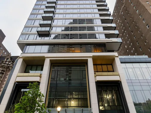 1911 Walnut St #2703, Philadelphia, PA 19103