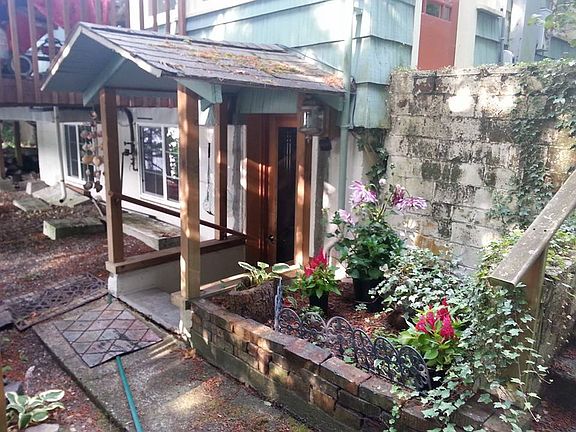 2nd image of 1801 Madrona Point Dr