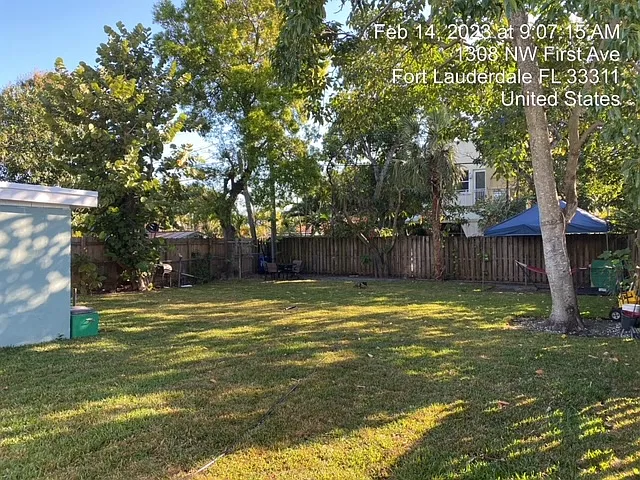 3 bed, 1021 sqft, $2,700 — Photo 2