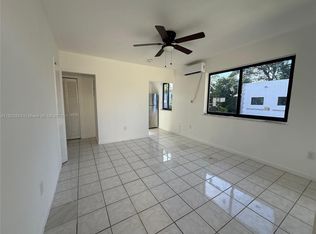 1037 SW 4th St APT 4, Miami, FL 33130