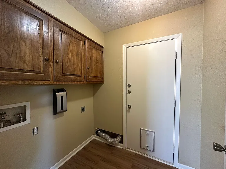 10503 Flintridge Cir — Photo 14
