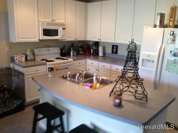 2nd image of 1310 Lara Cir Unit 102