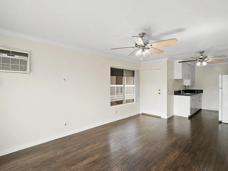 2266 Cazador Dr #17 — Photo 4