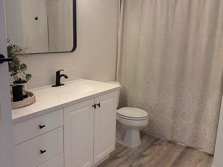 303 Dalton Ct — Photo 7