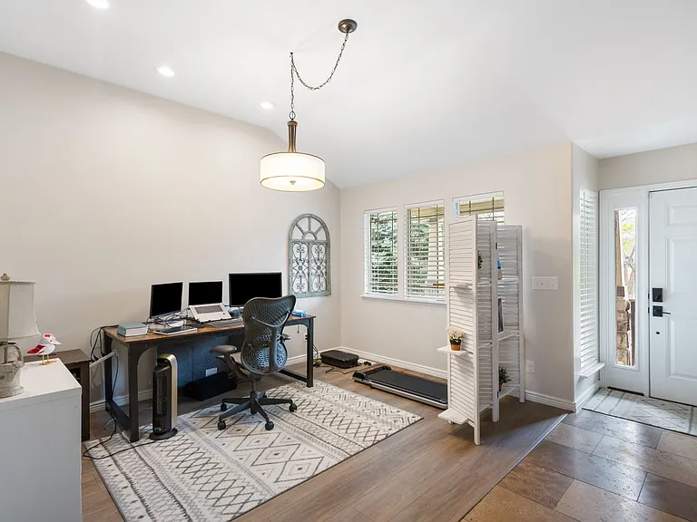 Entryway & Office/sitting area
