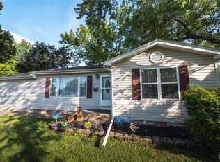 304 Monroe St, Cuba, MO 65453