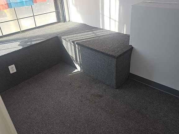 5th image of 899 Bank St #1