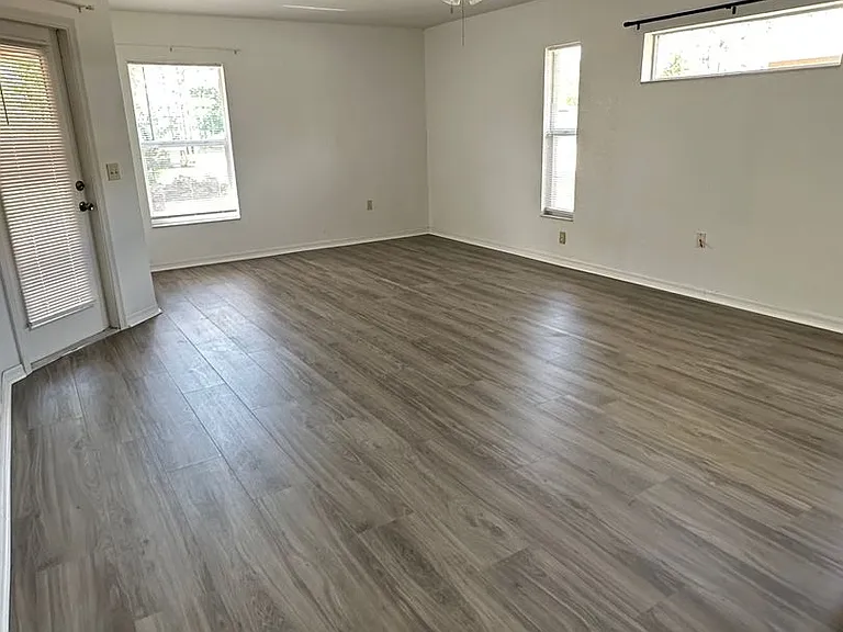 376 Marion Oaks Trl — Photo 11