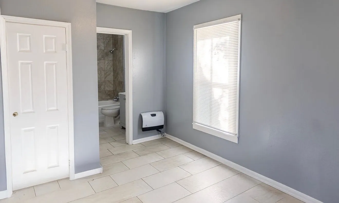 2 bed, 800 sqft, $950 — Photo 3