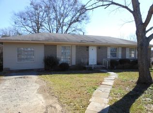 101 Southgate Dr, Roebuck, SC 29376