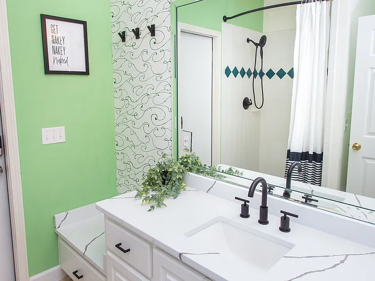 7591 N Shores Dr — Photo 32