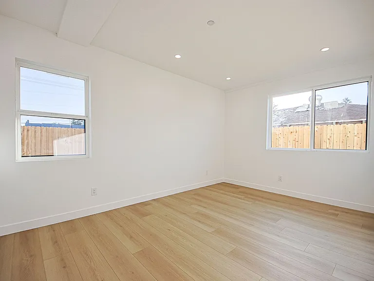 11730 Gilmore St — Photo 17