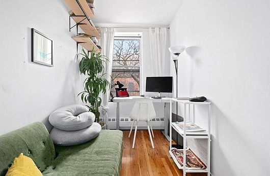 4th image of 218 E 31st St APT 3