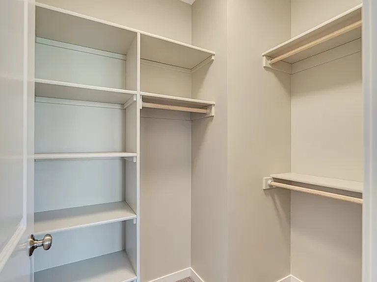 8926 S 42nd St — Photo 51