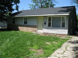 1524 Hedge Rd, Champaign, IL 61821