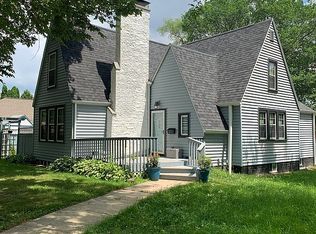 1201 Madison St, Lake Geneva, WI 53147