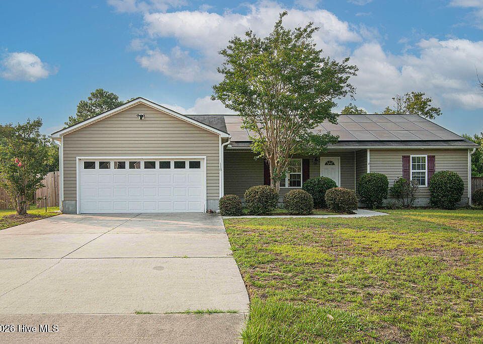 1st image of 118 Magnolia Ln