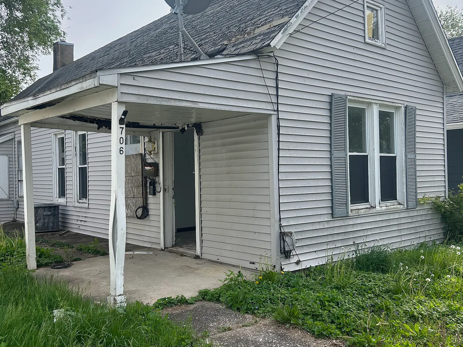 2 bed, 880 sqft, $460 — Photo 1