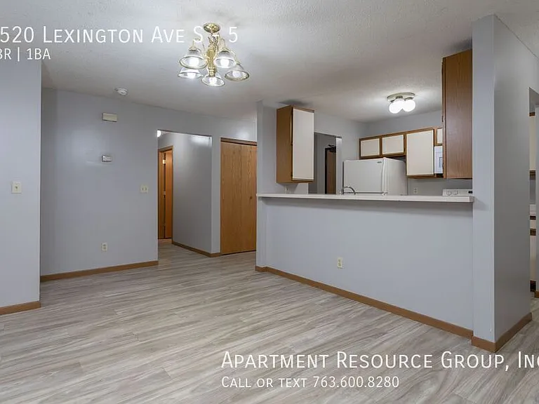 3520 Lexington Ave #5 — Photo 18