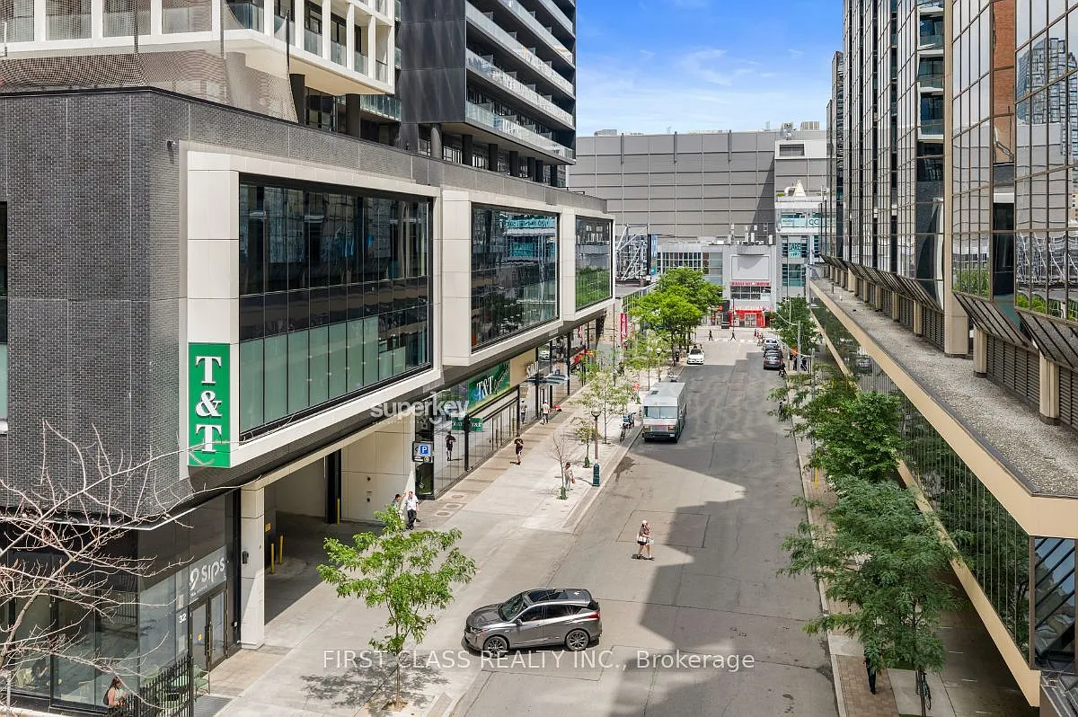 3 bed, $3,100 — Photo 1