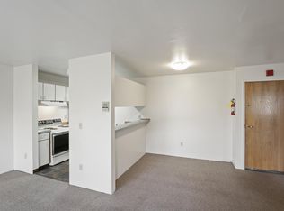 9710 Morningside Loop APT 303, Anchorage, AK 99515