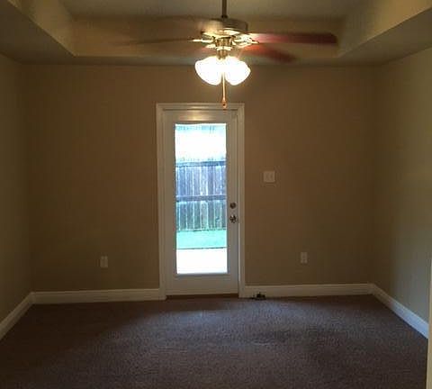 4th image of 18105 Canal Junction Dr