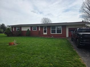 1599 Greenland Park Cir, Shelbyville, KY
